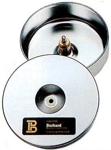 带盖的阳极氧化铝手提箱